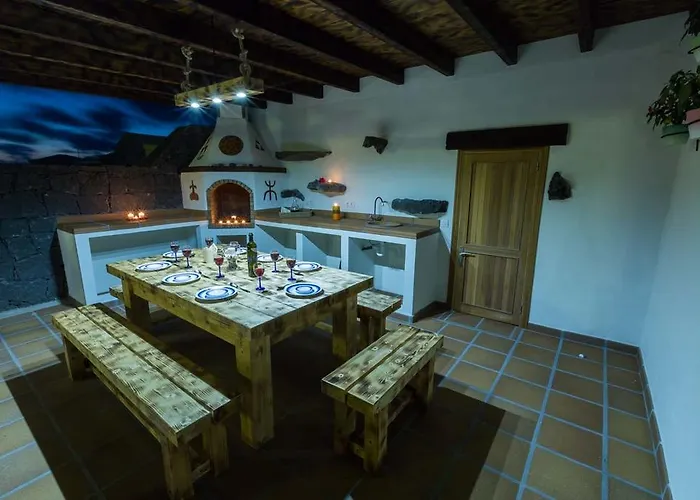 El Faro Playa Blanca (Lanzarote)