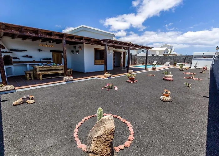 El Faro Playa Blanca