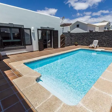 El Faro Villa Playa Blanca (Lanzarote)
